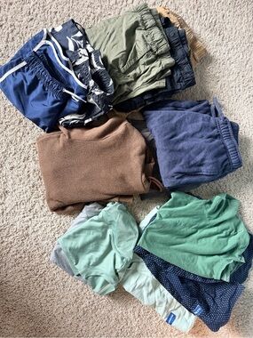 LOT of Men’s Clothing - size small